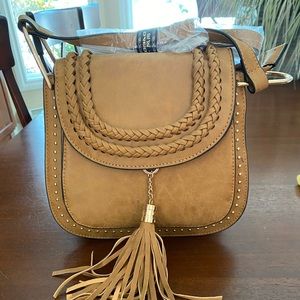 Beautiful brown pocketbook w tassel